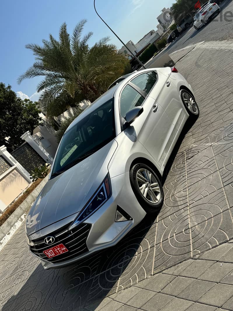 Hyundai Elantra for rent 1