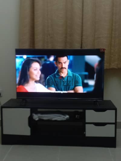 TV WITH STAND FOR SALE