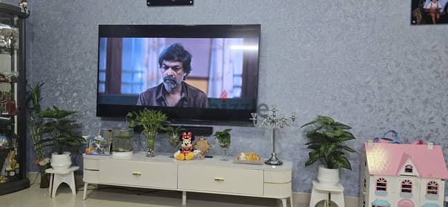 75 inch qled tv