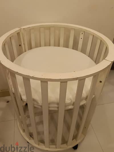 baby cot and walker