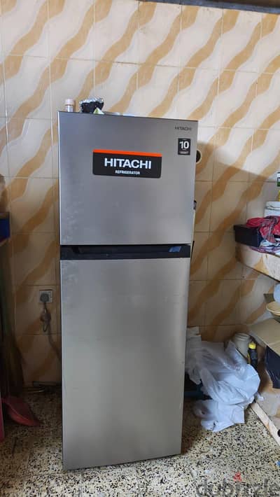 Hitachi 255litre