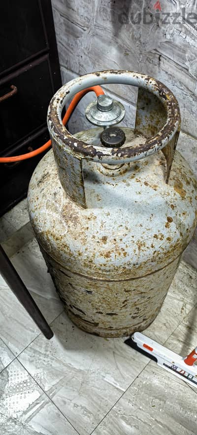 gas cylinder