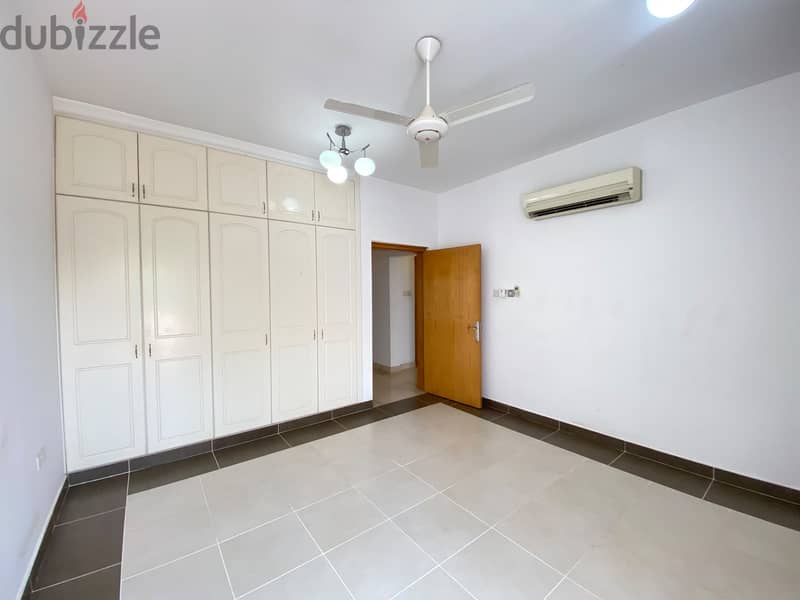 RAZV9109-Five bedroom villa, Azaiba 5