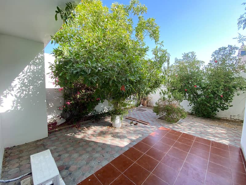 RAZV9109-Five bedroom villa, Azaiba 16