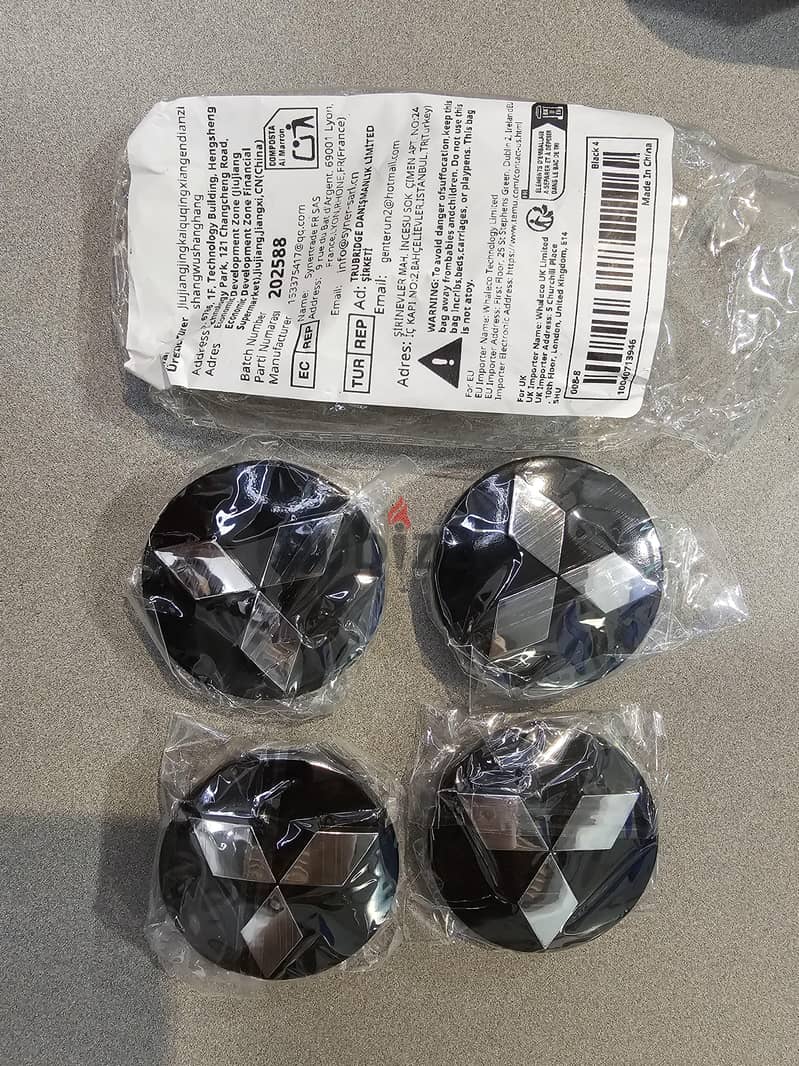 MITSUBISHI Pajero V73 Wheel Center Cap(Fresh Packed Item) 3