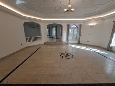 RSQV7478-Beautiful Six Bedroom Detached Villa with Garden in Shatti