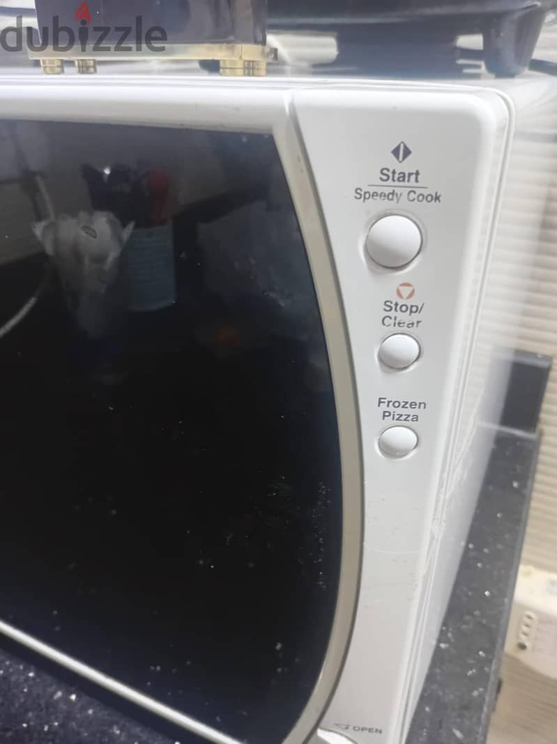 microve nearly new very clean very good condition 1