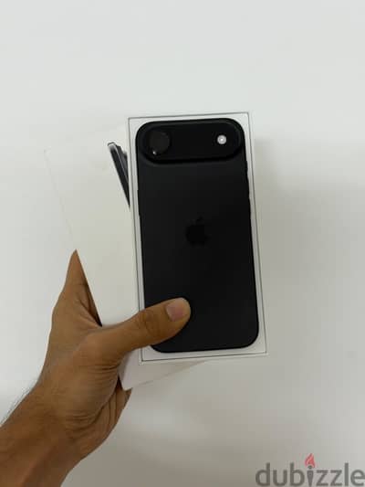 Apple - iPhone 17 Air 512 GB - ايفون -Battery 100% -Warranty till 8/27