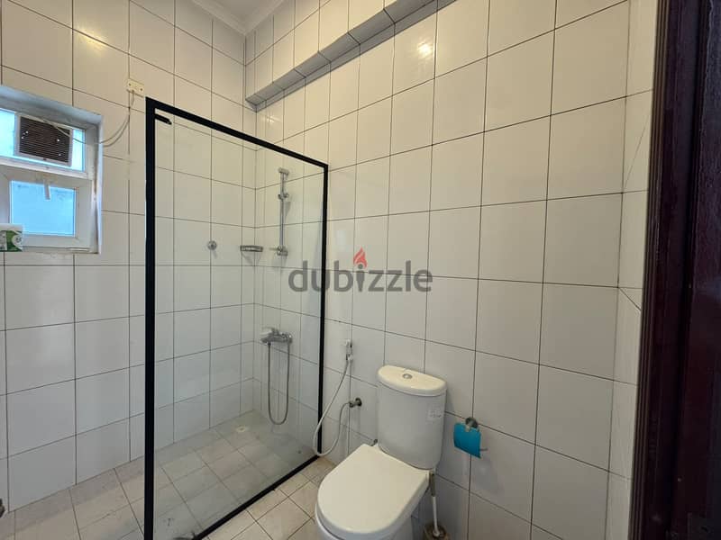 SPACIOUS 5 BHK VILLA PLUS MAID’S ROOM FOR RENT IN AZAIBA 8