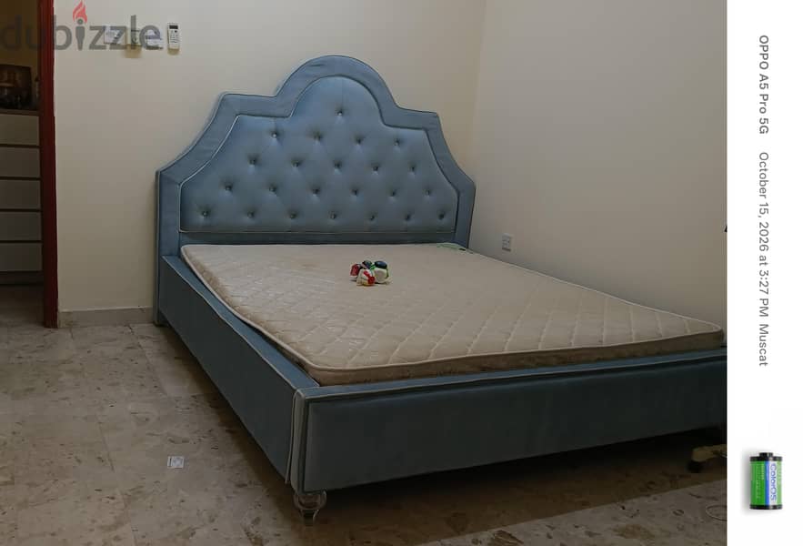 used bed with mattress in very good condition 3