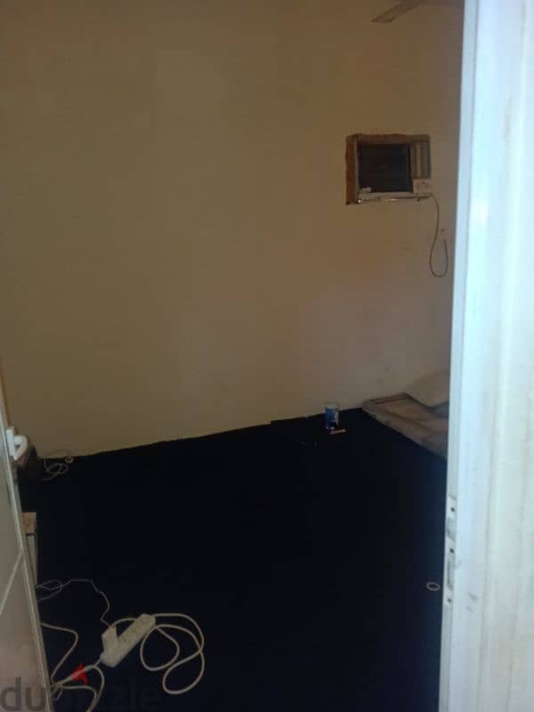 good locastion near Barka muscat road 2 room big hol kichan 1 room ex 1