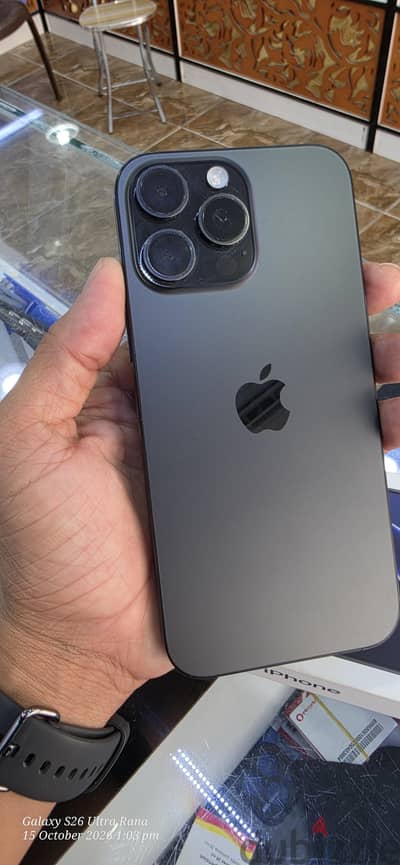 Apple - iPhone 16 Pro Max