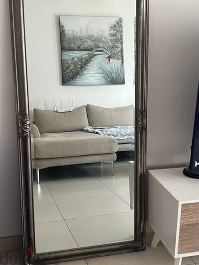 Furnitures
