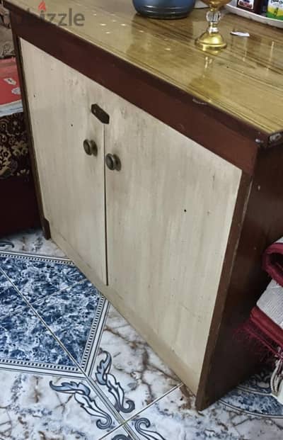 TABLE FOR SALE URGENT