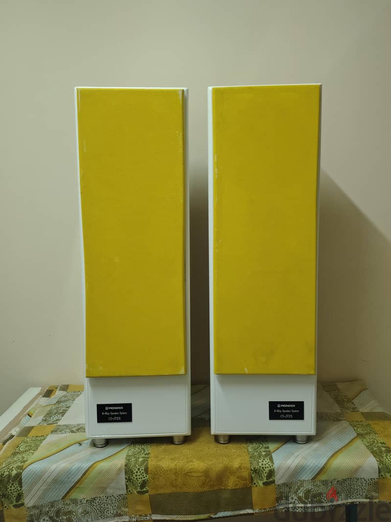 PIONEER - TOWER SPEAKER 1