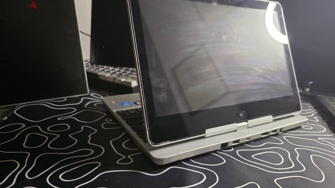 hp elite book revolve  810 G2 6
