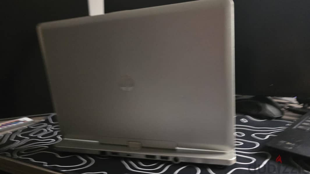 hp elite book revolve  810 G2 8