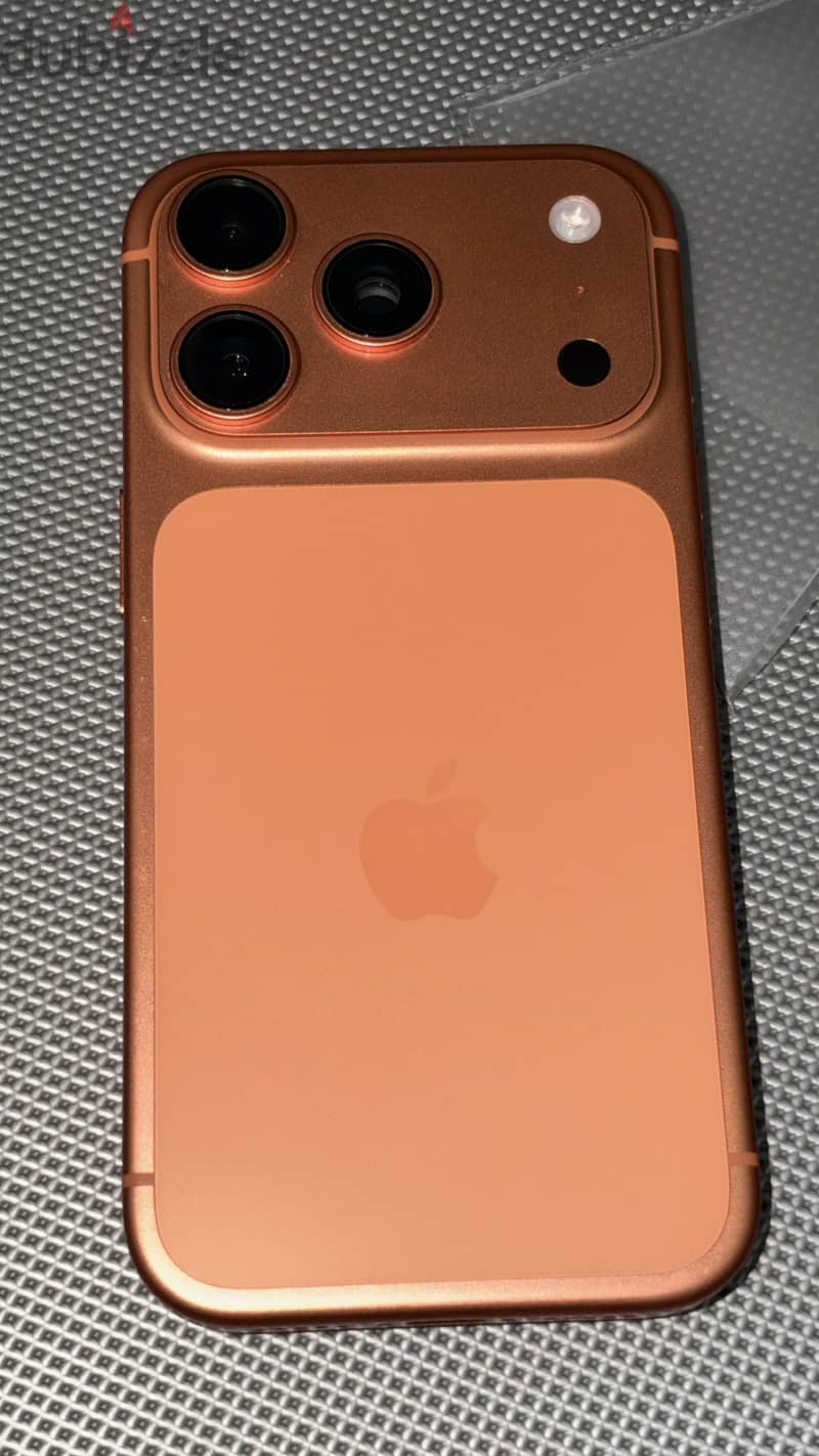 Apple - iPhone 17 Pro 5