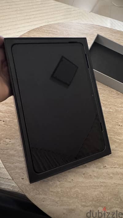 للبيع REDMAGIC Astra Gaming Tablet – رام 12GB وذاكرة 256GB – نظيف جدًا