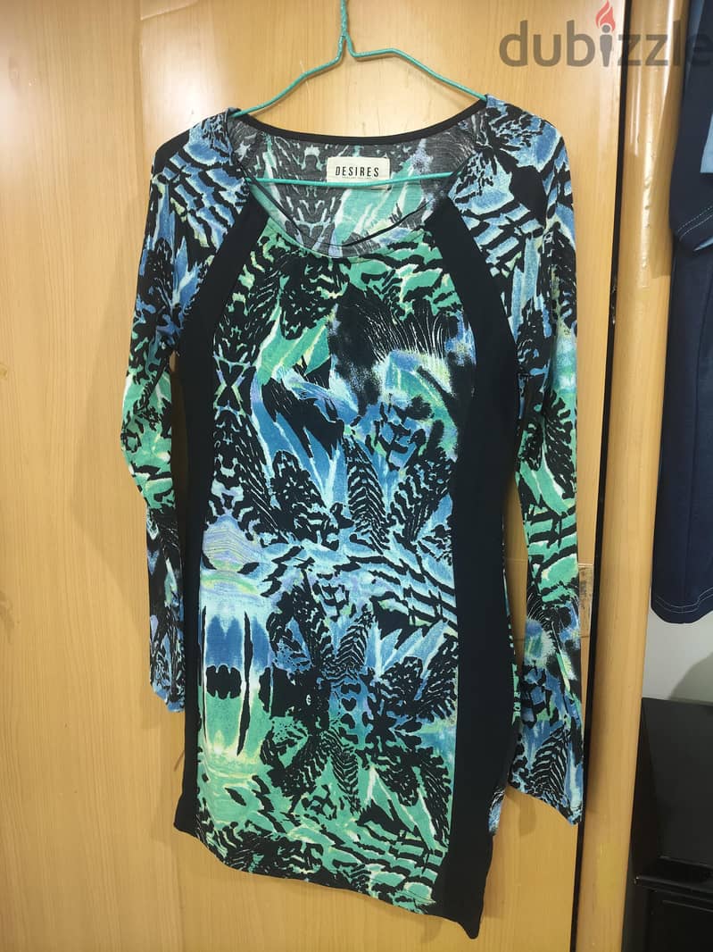 Ladie Shirts Suits and Abayas 9