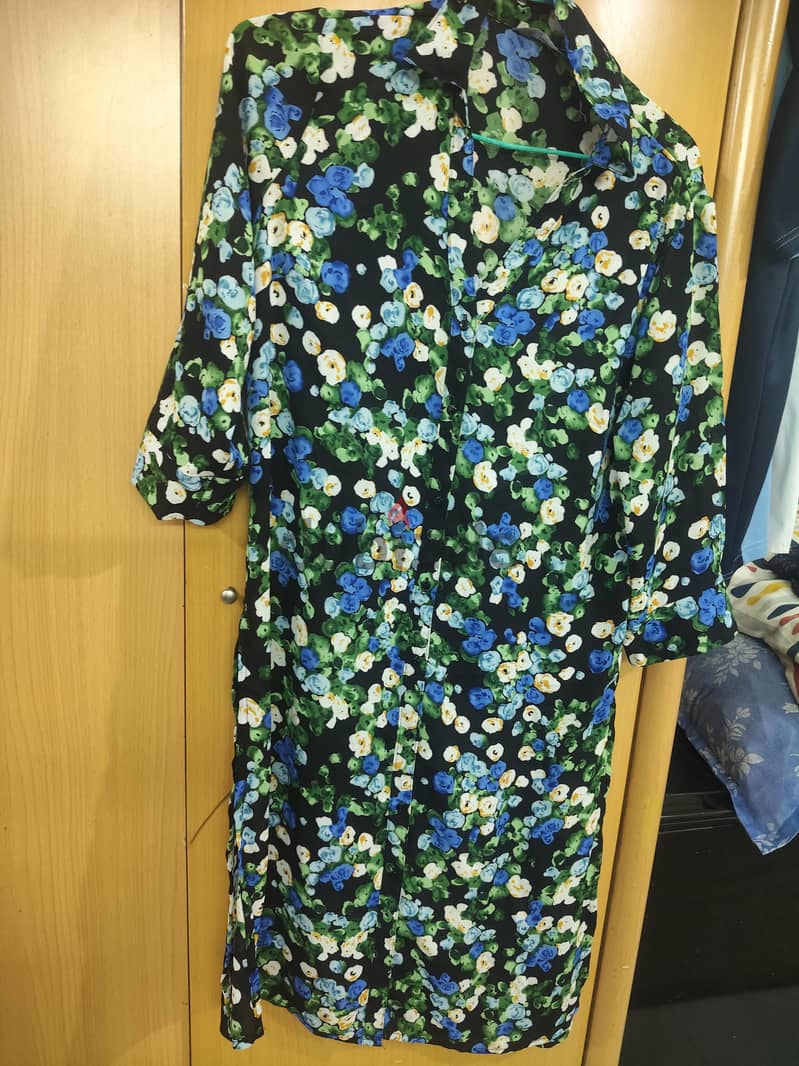 Ladie Shirts Suits and Abayas 10