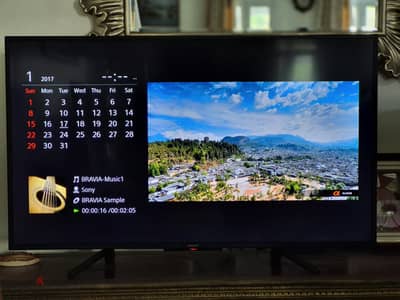 50 inch Sony tv smart tv perfect condition  Ro 70 To pick from azaiba