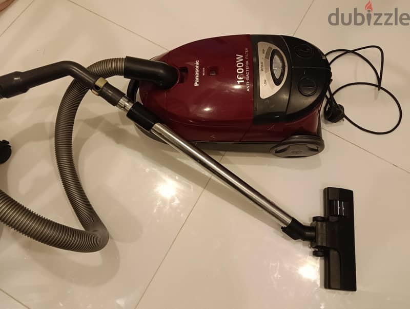 vacuum cleaner 1