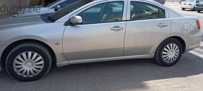 Mitsubishi Galant 2011