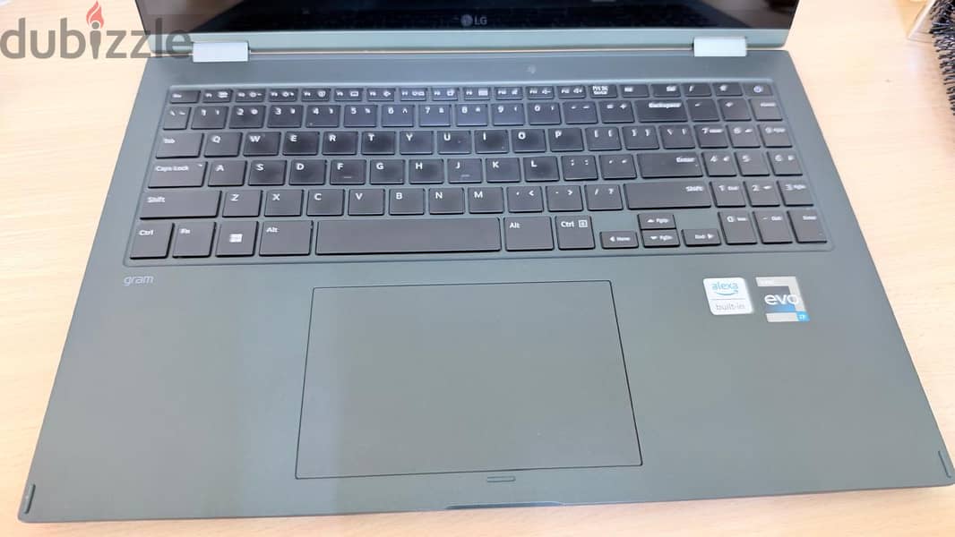 LG Gram 16” 2-in-1 | i7 | 32GB RAM | 2TB SSD 2