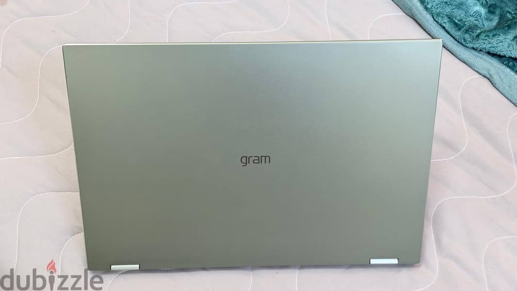 LG Gram 16” 2-in-1 | i7 | 32GB RAM | 2TB SSD 9