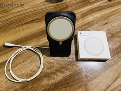 Apple MagSafe charger