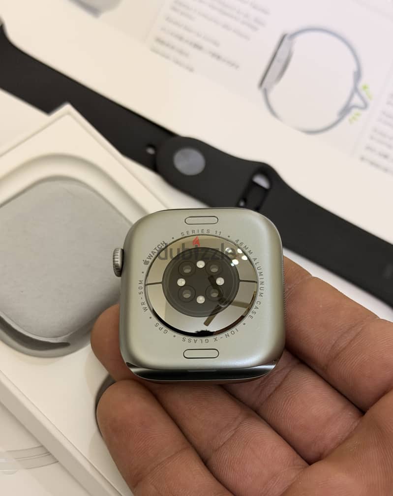 Apple Watch 11 46mm space grey 4