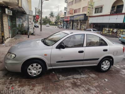 Nissan Sunny 2004