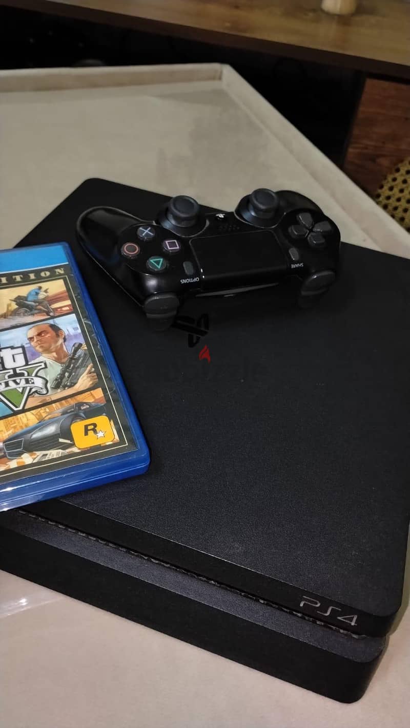 Ps4 Slim 500GB, absolutely perfect condition. 5