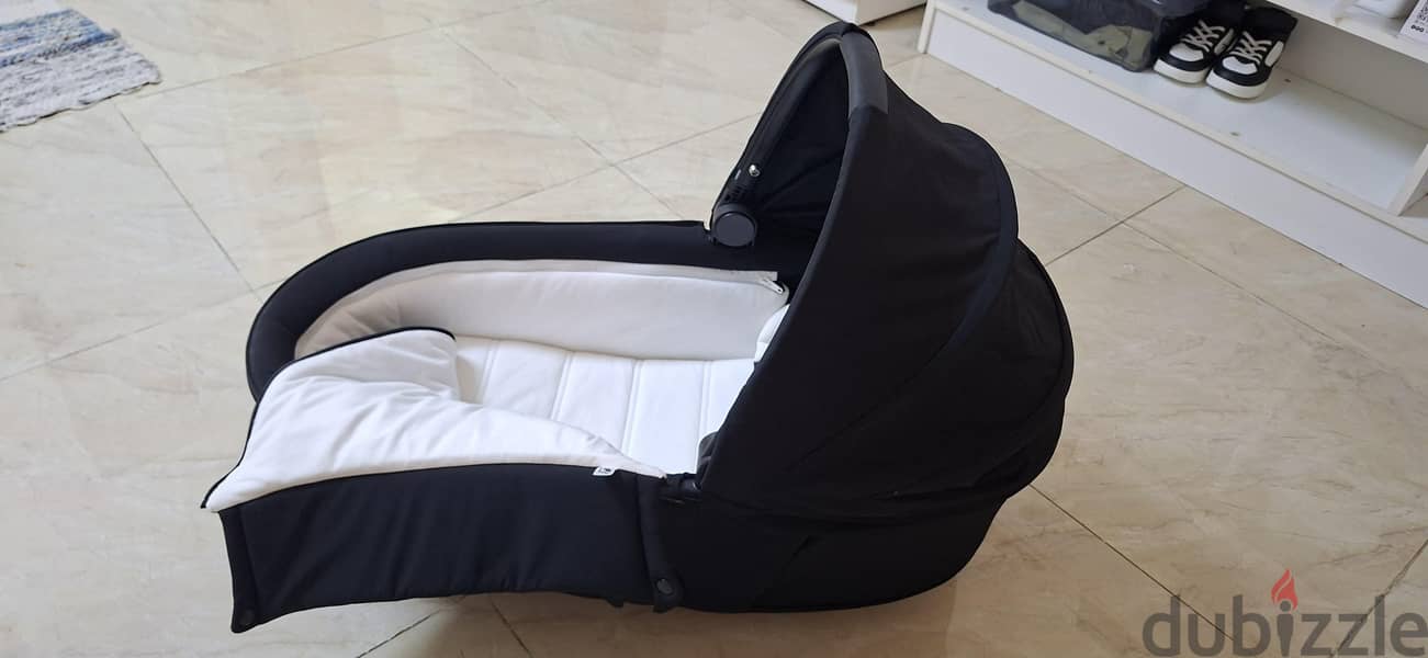 Baby Cot Almost New 1