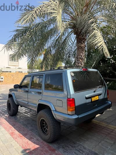 جيب شيروكى 1998