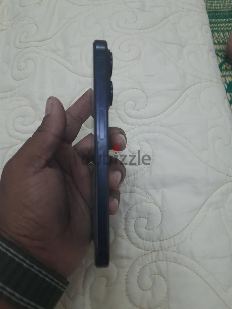 Apple - iPhone 15 Pro 2