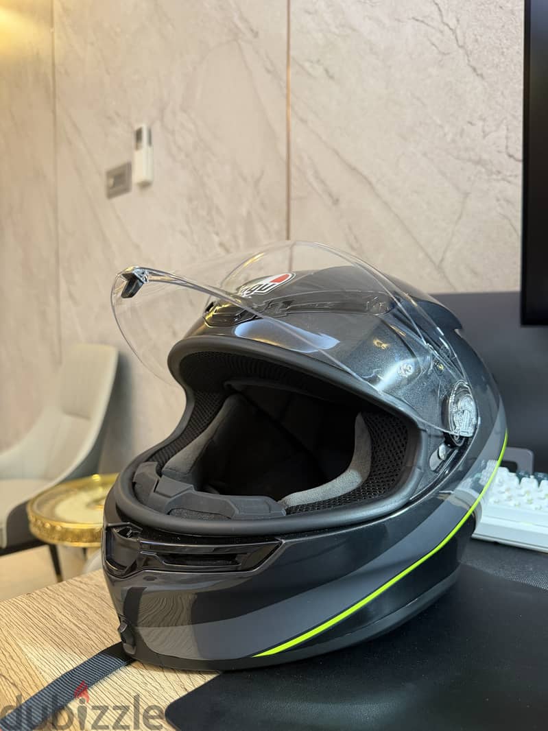 AGV K6 helmet, size L 1