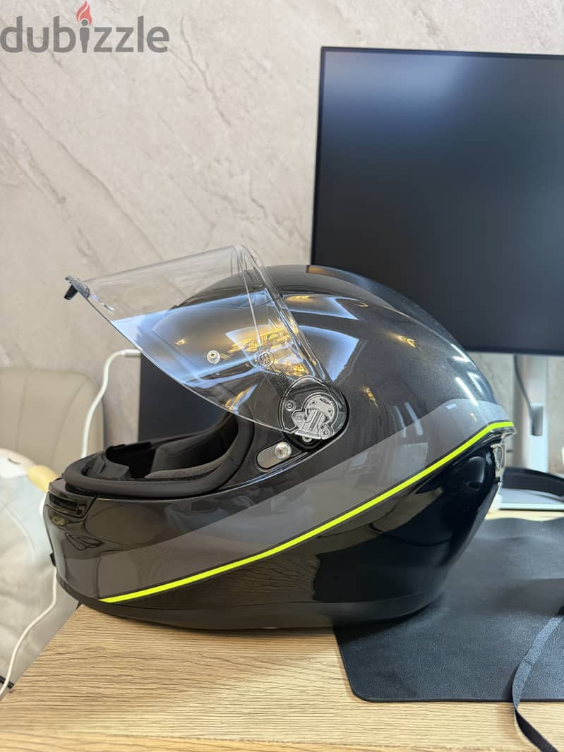 AGV K6 helmet, size L 2
