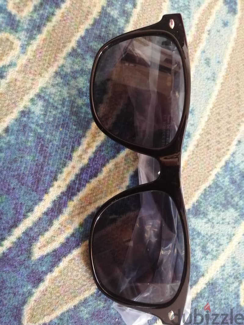 3D smart sunglasses with Bluetooth attached 5