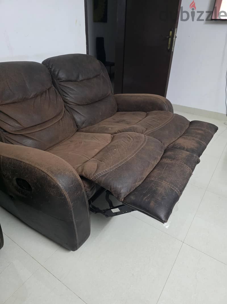 2 seater recliner 1