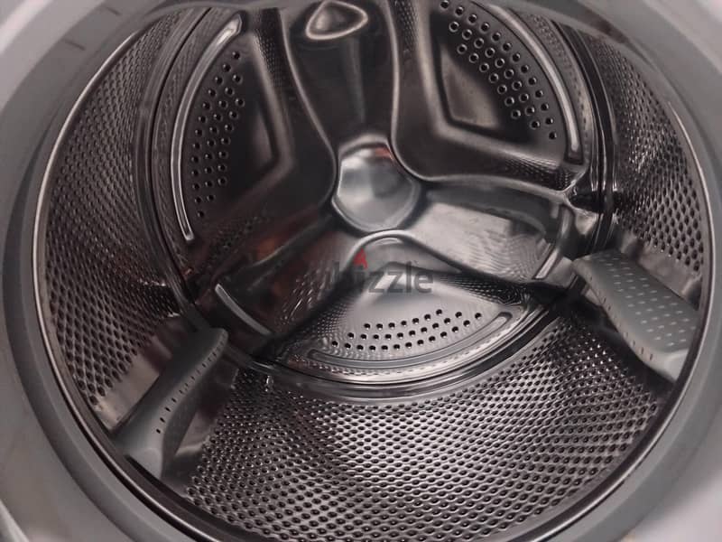 10 kg Automatic washing machine Available 2