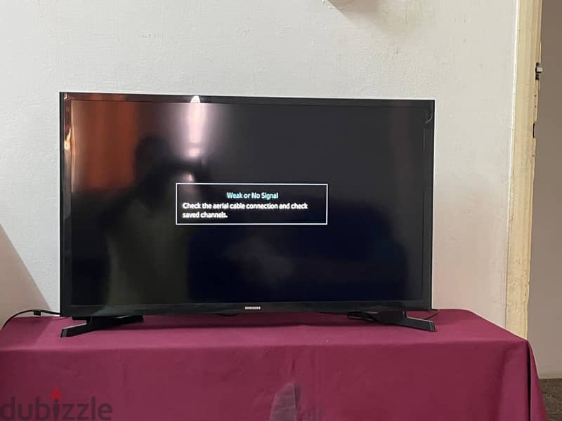 Samsung smart tv 32" is available 4