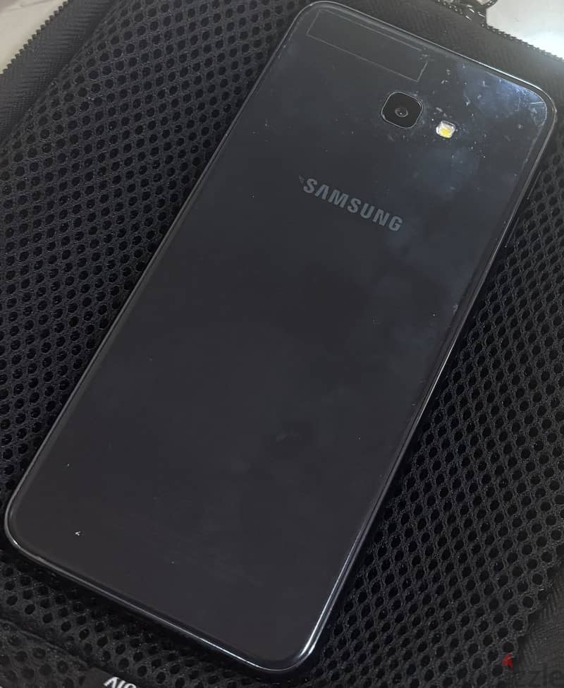 Samsung Galaxy J4+ mobile 1