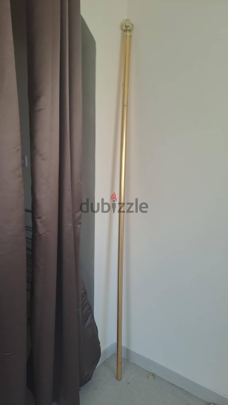 2 curtains with rod 2