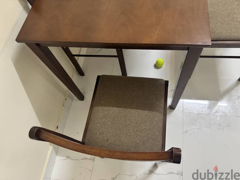 5-Seater Dining Table – Used for 35RO, Good Condition 3