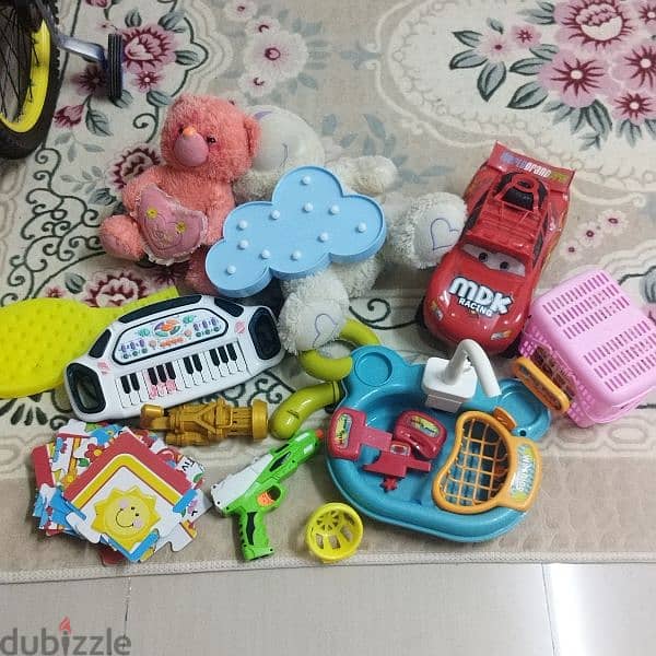 lots of items only 5 riyal 10