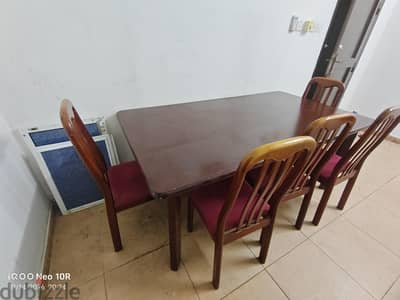 dinning table with 5 chair for sale
