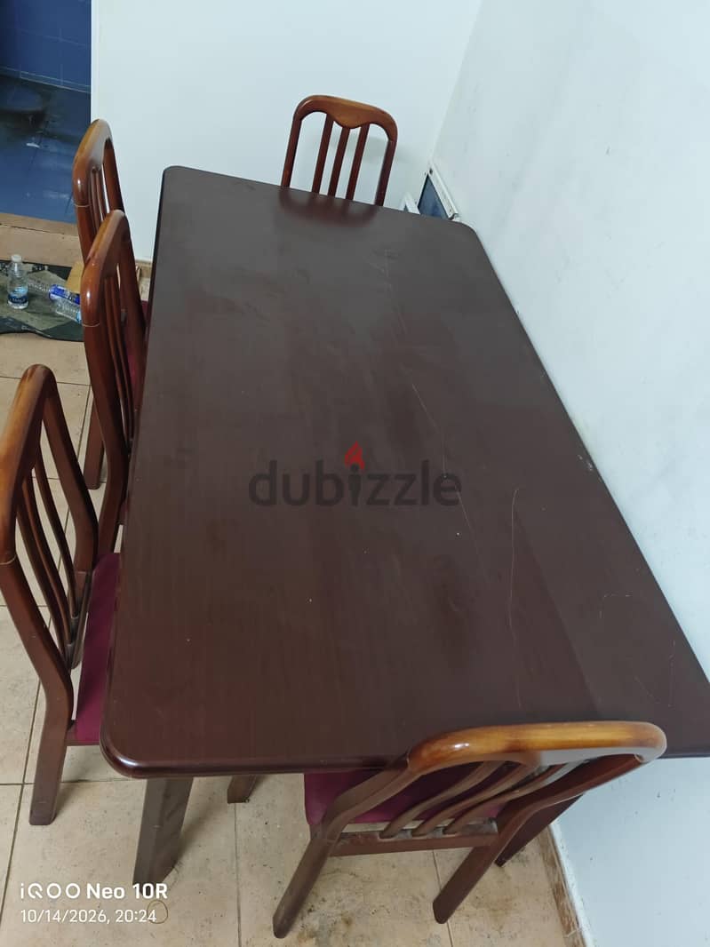 dinning table with 5 chair for sale 1