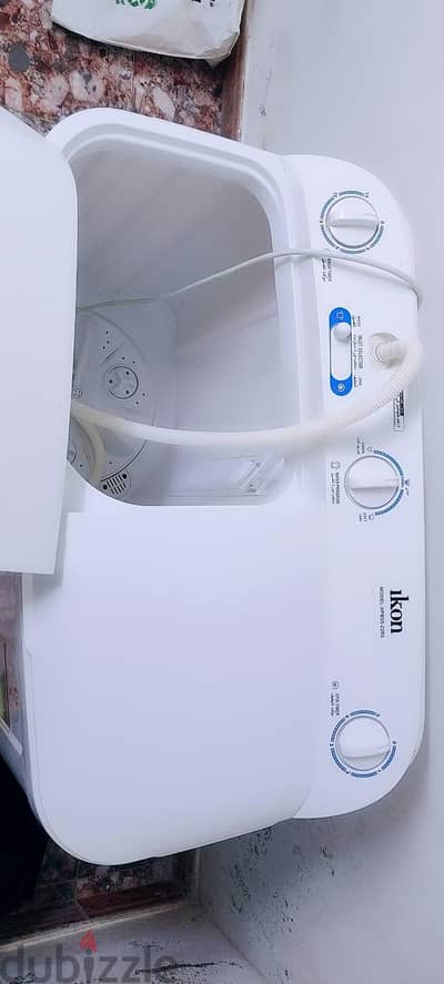 iKon semi automatic washing machine 5kg rarely used neat piece